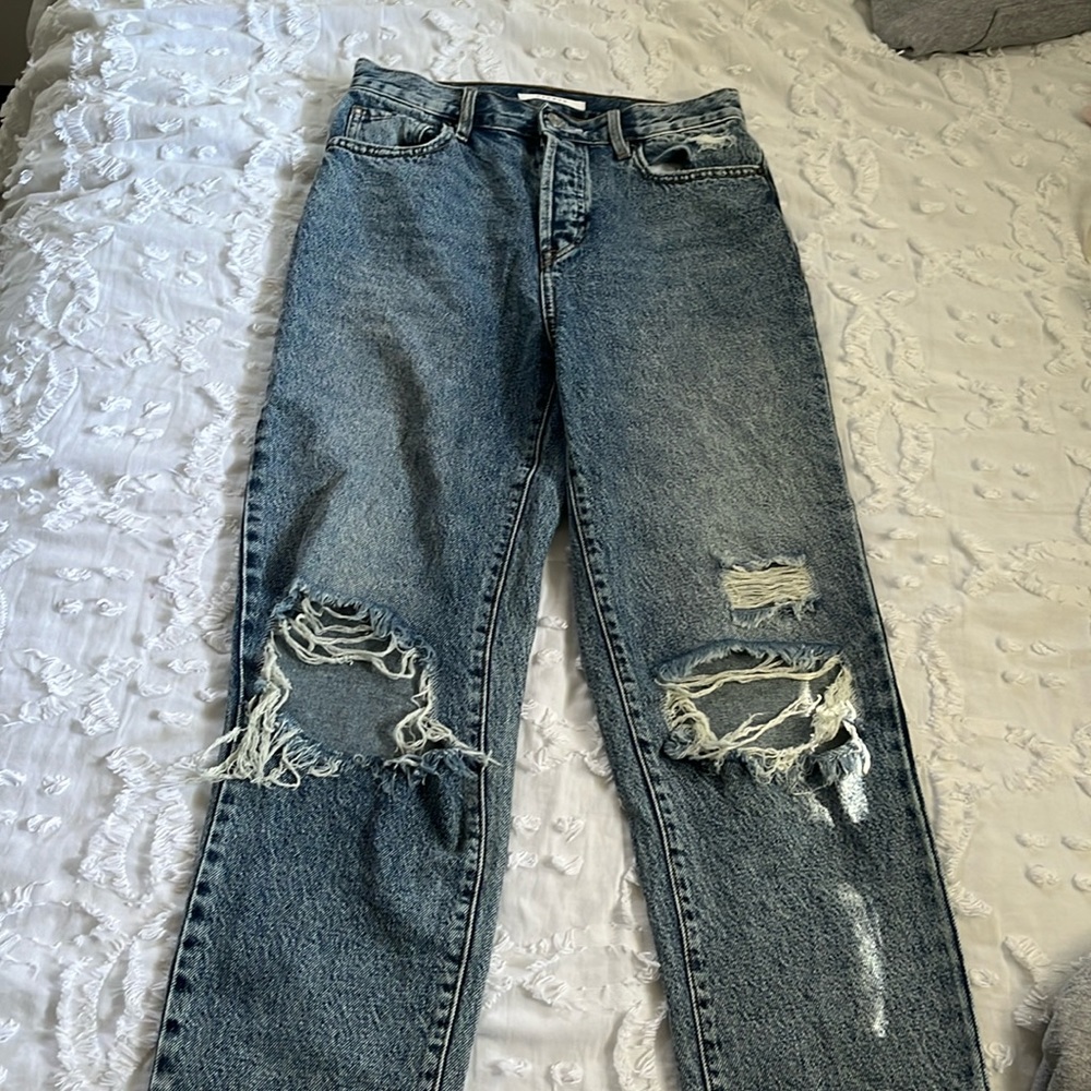Pacsun Mom Jeans. Size 26 (size 4 Pacsun has weird sizing).